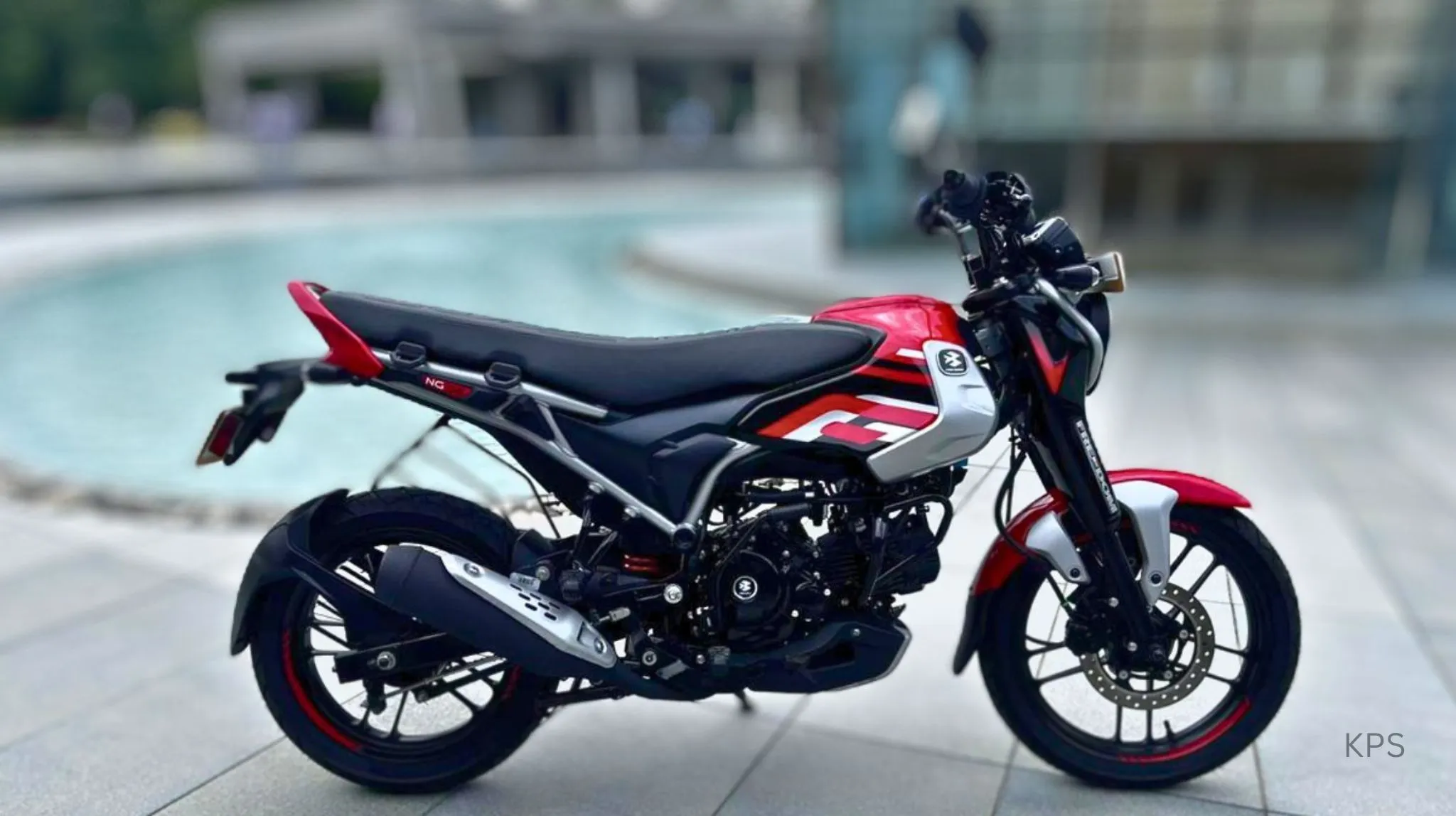 Freedom 125 CNG