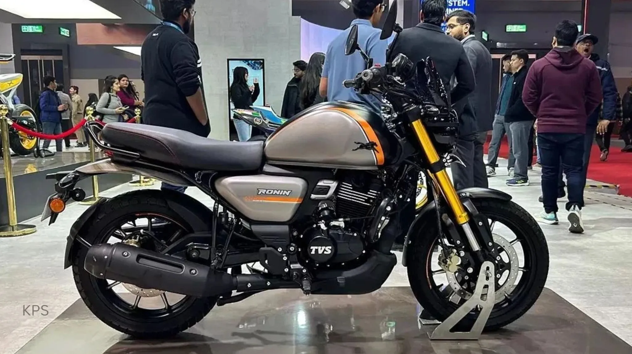TVS Ronin 225